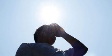 Eight districts are vulnerable to heat shocks! An alarming situation! Heat stroke is imminent! Children, be cautious! Met department spells out precautions! VIDEO I Sri Lanka Latest News