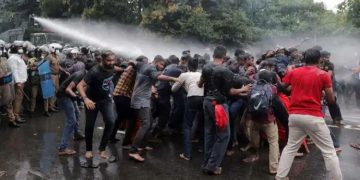 Police Employ Water Cannon to Disperse Inter-University Student Protest in Borella; Convener Arrested!