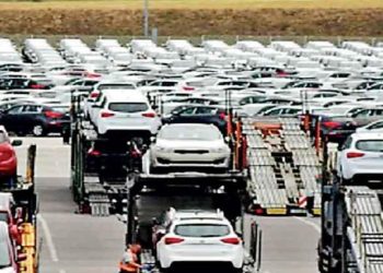 President Wickremesinghe Hints at Gradual Resumption of Private Vehicle Imports in Sri Lanka, Importers Express Caution