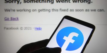 Did social media networks crash yesterday because 4 cables were cut in the Red Sea?