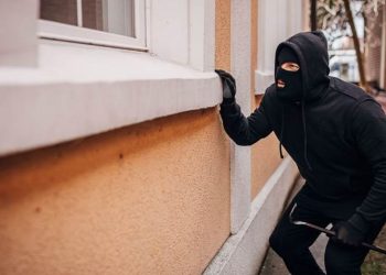 Thieves broke into fmr. minister Ronnie de Mel’s house! Valuable goods removed! Sri Lanka Latest News