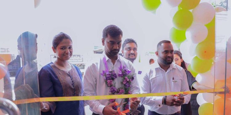 Hayleys Solar Opens New Experience Centres in Negombo and Kandy