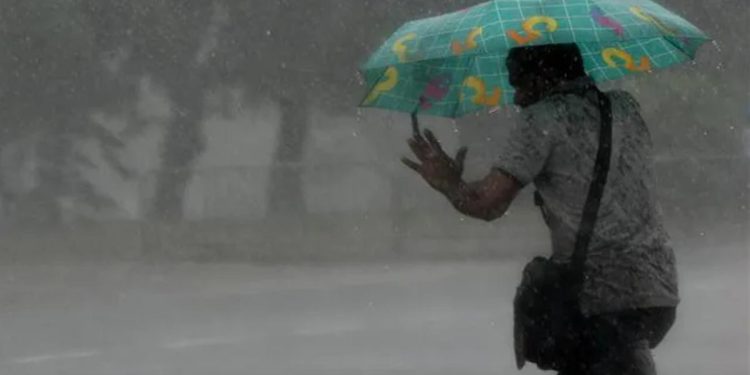 Heavy Rainfall of Up to 100mm Expected in Western Province and Other Regions