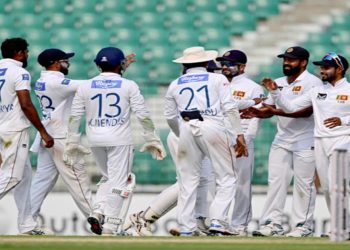 Sri Lanka thrash Bangladesh in second Test to sweep series