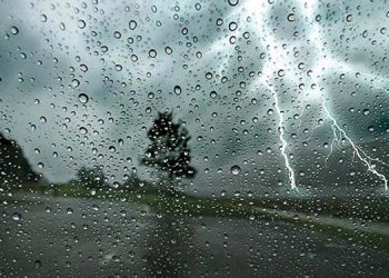 Heavy showers predicted in some areas after 2 pm today!