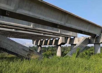 How Did a Massive Concrete Beam on Sri Lanka’s Central Expressway Break in Two? A Critical Question on Construction Quality Emerges! | Sri Lanka Latest News”