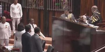Mujibur takes oath for the second time in the same parliamentary term! VIDEO I Sri Lanka Latest News