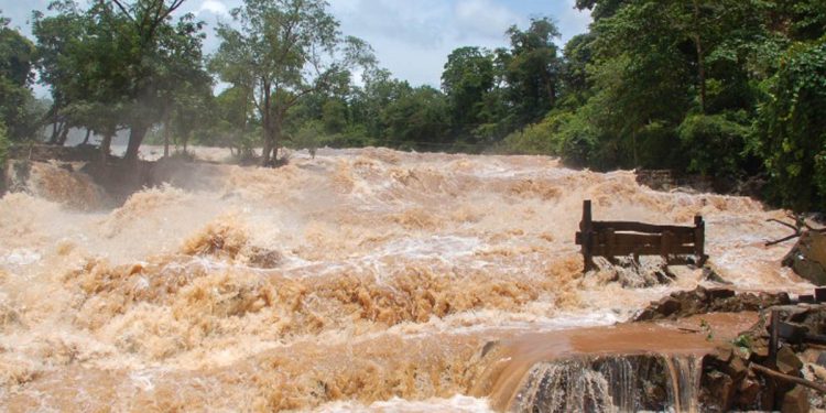 Irrigation Department Alerts: Atthanagalu Oya, Kelani, Kalu, Ging, and Nilwala Rivers Nearing Overflow Levels