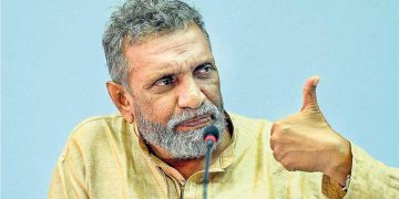 Former Mako Criticizes Vote-Baiting Tactics: Rice, Money, Bar Licenses, and Car Permits Distributed for Votes Under Scrutiny! whereas so-called economists silent!