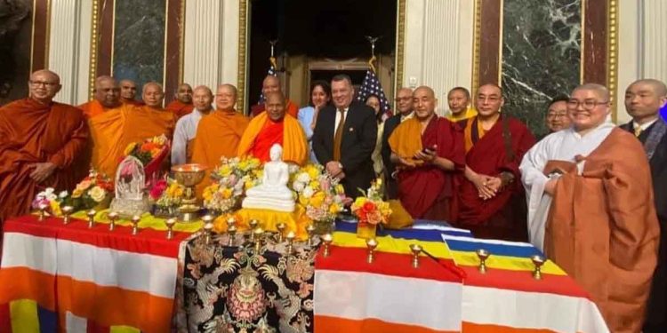White House Hosts Vesak Poya Celebration with International Dignitaries and Buddhist Leaders