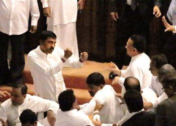 Minister of State Prasanna Ranaweera Causes Chaos at BIA: Threatens Security, Slaps Porter, and Pays Rs 700 for Rs 1000 Charge – VIDEO