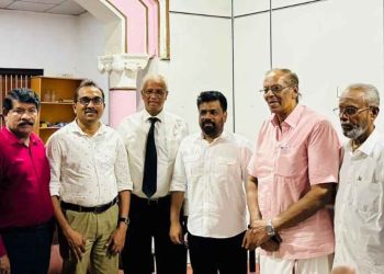 Anura Rushes to Jaffna After Sajith’s Departure, Promises Solution Beyond Provincial Councils; Protesters Divert to JVP Office!