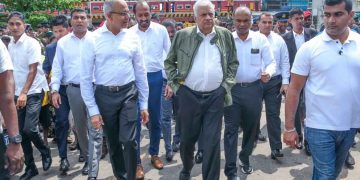 Ranil Visits Flood-Affected Areas of Kolonnawa, Kelaniya, and Ambatale – VIDEO & PHOTOS