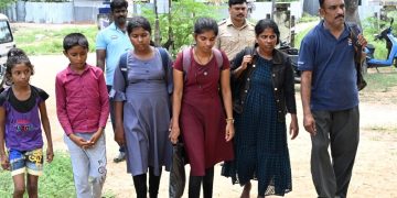 Six Sri Lankans, Including Four Children, Arrive at Dhanushkodi Islet