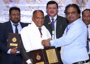 Wimal Dissanayake wins the ‘Educational Entrepreneurship Excellence Award’ in India! PHOTOS I Sri Lanka Latest News