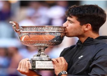 Carlos Alcaraz beats Alexander Zverev to become 2024 men’s singles champion