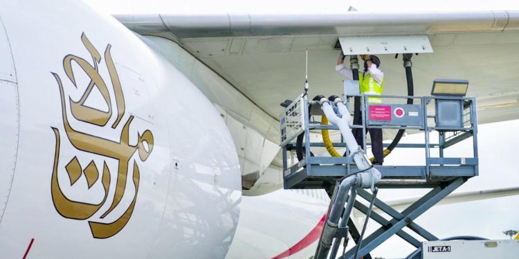 Emirates powers flights with SAF from Singapore