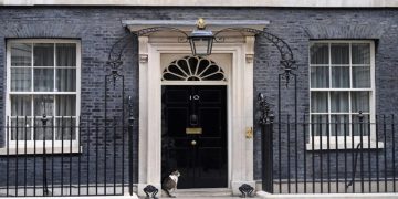 Britain’s true ruler? Larry the Downing Street cat