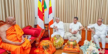 Ranil Visits Kandy, Receives Blessings from Religious Leaders; Photos Released