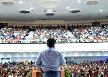 Anura Kumara Dissanayake Alleges Diversion of National Wealth to Private Residences in Sri Lanka