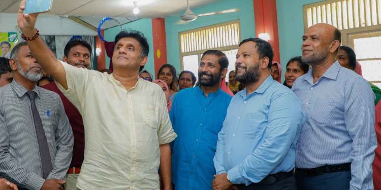 Former Freedom Alliance Member Hunas Farooq Joins Sajith in Mannar with Sakwala! Sri Lanka Latest News