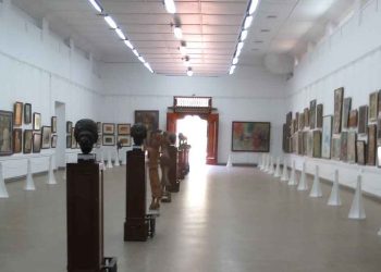 Thieves Infiltrate Art Gallery: 14 Centuries-Old Paintings Missing | Sri Lanka Latest News