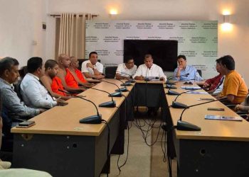 Northern Leaders Sumanthiran, Angajan, Siddharthan, and Adeikkilanadan Unite; Eastern Leaders Hakeem and Rishad Follow Suit; Southern Leaders Also Join Opposition – Many Former SLFP Heavyweights Gather at Opposition Leader’s Office! [PHOTOS]