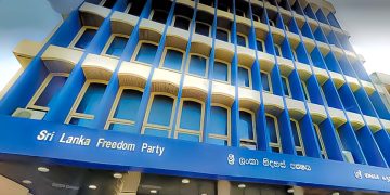 Dayasiri Arrives at Party Headquarters on Dali Road with Large Crowd to Resume his Role as Secretary General; Police Boost Security