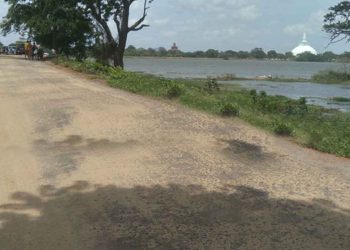 Irrigation Department Halts Unauthorized Road Carpeting on Historic Basavakkulama Lake Embankment