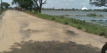 Irrigation Department Halts Unauthorized Road Carpeting on Historic Basavakkulama Lake Embankment