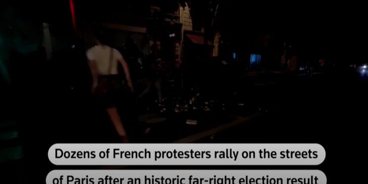 Rival French parties seek to build anti-far right front