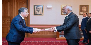 Ambassador of Türkiye presents credentials to the President