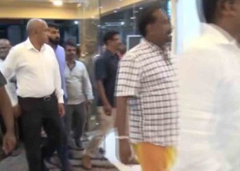 Former President Ranil Wickremesinghe Meets with SLPP MPs to Discuss Upcoming General Election