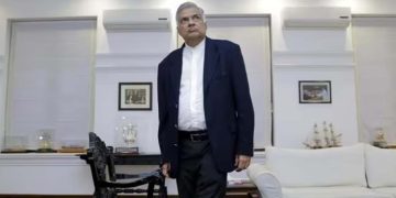 Ranil Wickremesinghe Reaffirms Commitment to UNP Leadership Amid Calls for Resignation
