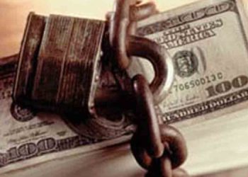 Intelligence Agencies Investigate Foreign Bank Accounts of 13 Politicians and Officials
