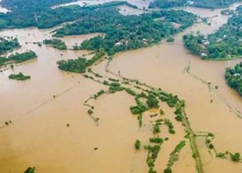 Severe Flooding in Attanagalu Oya: Authorities Warn Gampaha District Residents of Ongoing Flood Threat