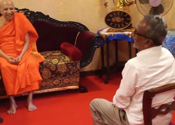 Imtiaz Bakir Marker Receives Blessings at Kandy’s Asgiri and Malwatu Maha Viharas After Becoming SJB President