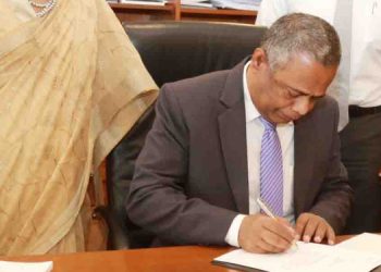 Professor P. N. D. Fernando Takes Over as Chairman of People’s Bank