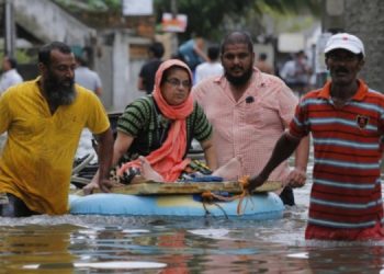 Cyclone Triggers Severe Floods in Sri Lanka: Over 400,000 Affected, 13 Dead, and Rescue Efforts Intensify