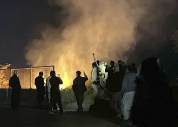 Supporters Demand Release of Former Pakistani Premier Imran Khan Amid Violent Clashes in Islamabad