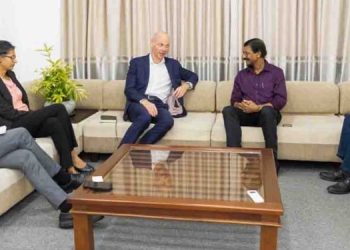 Australian High Commissioner Meets Tilvin Silva to Discuss Sri Lanka’s Economic and Political Challenges