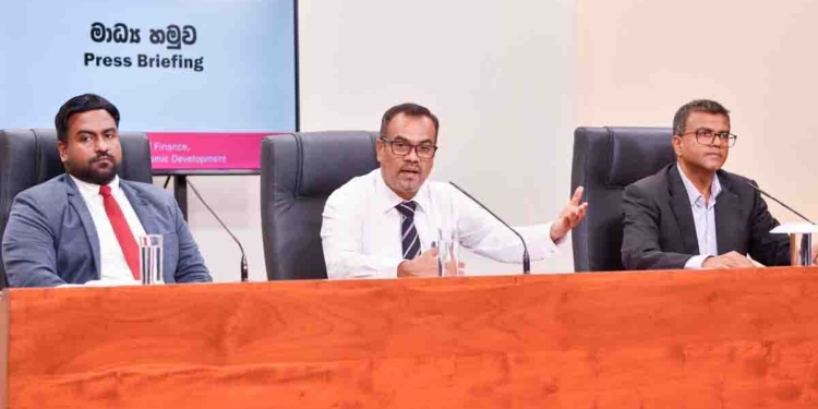 Government Outlines Economic Stabilization Plan and Relief Packages at Presidential Media Briefing