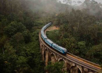 Railway Officer Suspended for Train Ticket Scam: Tickets Sold at Exorbitant Prices to Foreigners