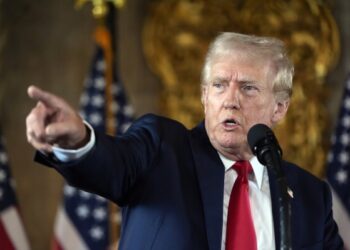 Trump’s Approval Rating Drops as Economic Concerns Rise, Reuters/Ipsos Poll Shows