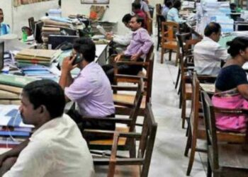 Public Sector Employment in Sri Lanka Drops by 205,772 Over the Last Decade, Official Data Reveals