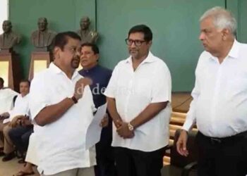 Protest Erupts at UNP Event as Ranil Wickremesinghe Confronts Constituency Organizers