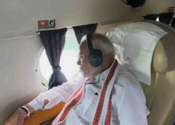 Prime Minister Modi Observes Ram Setu During Return from Sri Lanka