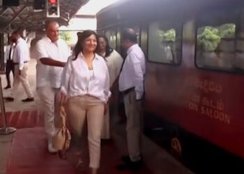 Special Train Carriage Arranged for Foreign Ambassadors Visiting Tooth Relic Exhibition in Kandy