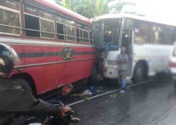30 Injured in Head-On Collision Between Private Bus and SLTB Bus in Beliatta