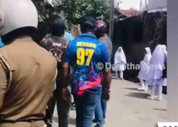 Villagers Confront Election Campaigners Over Unauthorized Construction Inspection